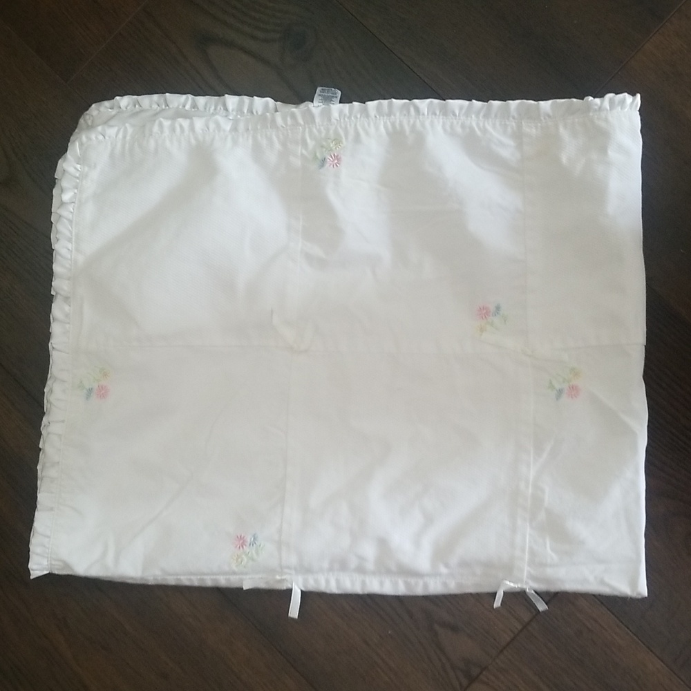 Carters Daisy baby blanket